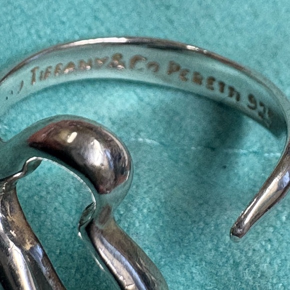 Tiffany & Co. Sterling Silver Open Heart Ring - Authentic - Picture 6 of 8